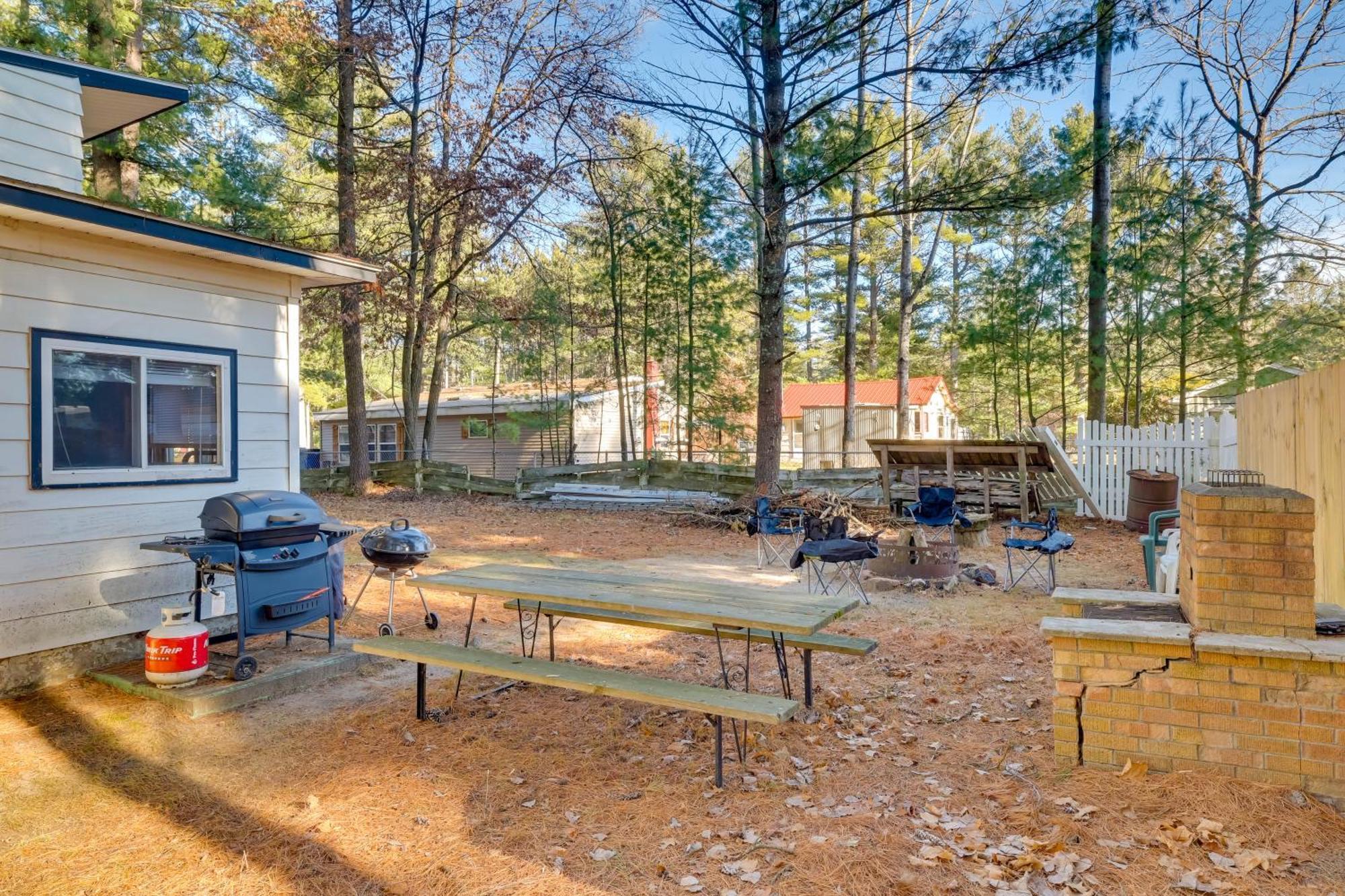 Wisconsin Cabin With Atv Trails, Near Lake Arbutus! Hatfield Extérieur photo